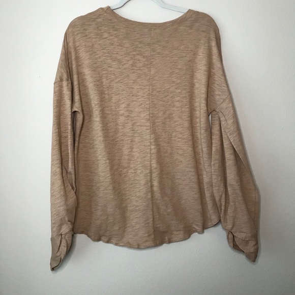 Boutique Top - Picture 2 of 2